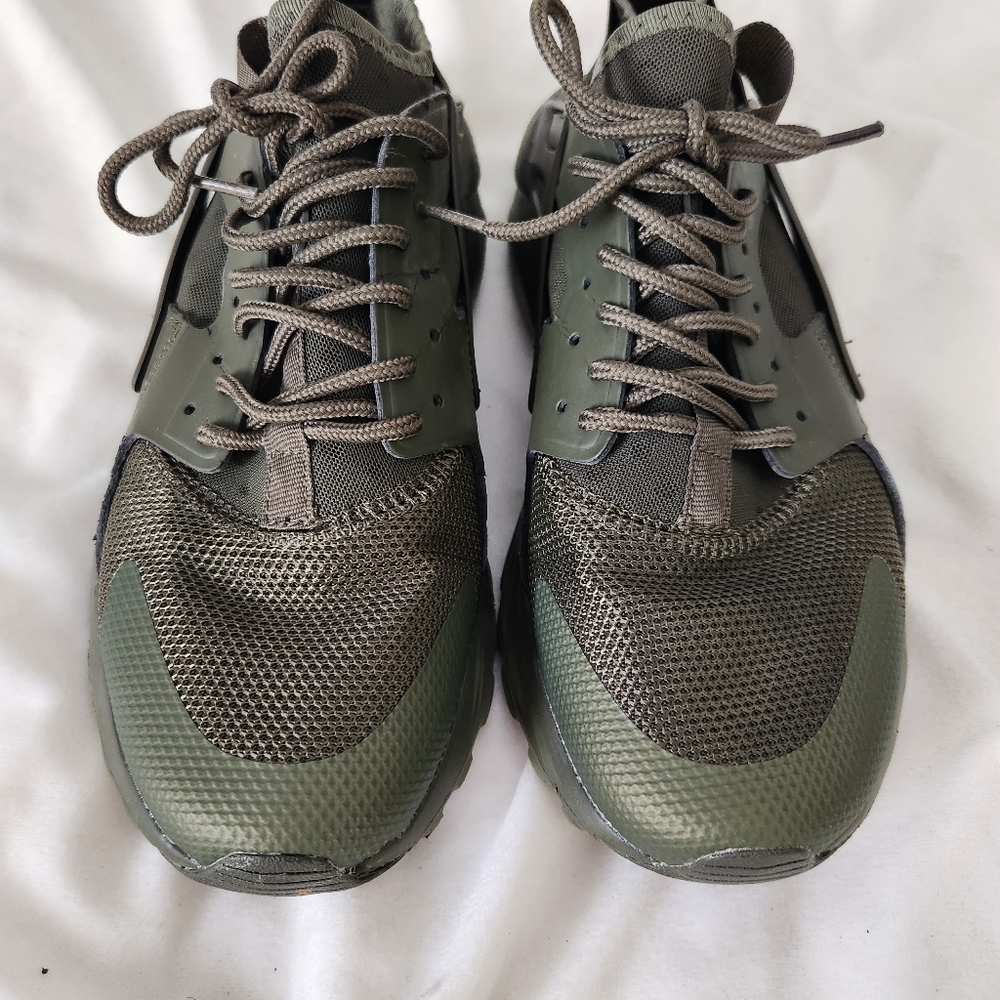Nike Air Sneaker men's size 8 Moss Green Huarache Run - Picture 16 of 16